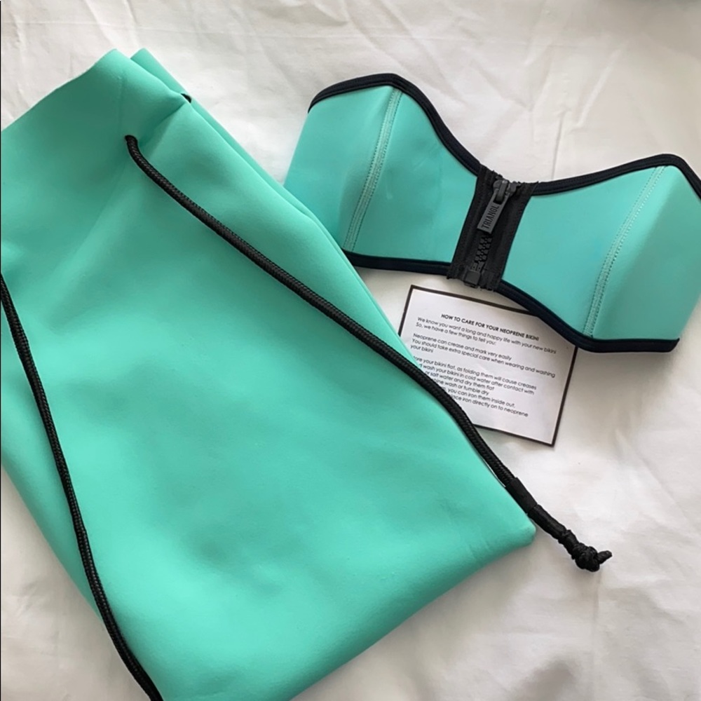 Triangl Bikini top